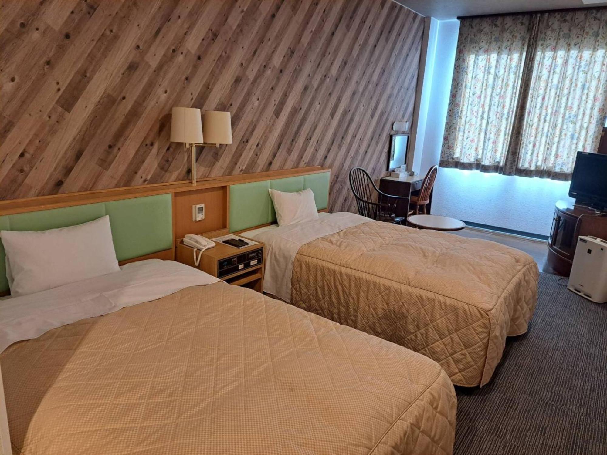 Business Hotel Kawakami Kumano Exterior photo